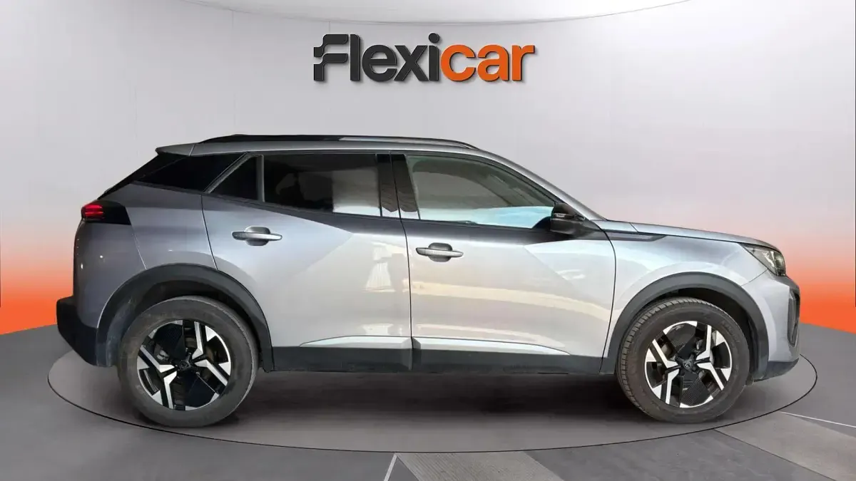 Usado Peugeot 2008 Allure 101 CV (74 kW) 2025 Gris SUV