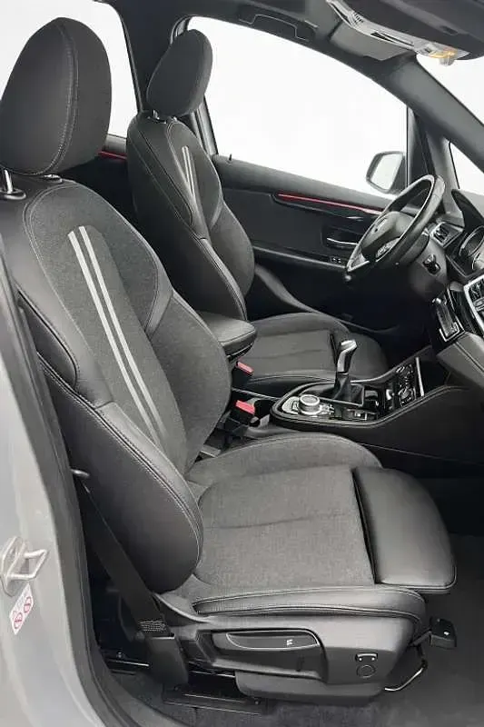 Usado BMW 218 Active Tourer 136 CV (100 kW) 2018 Plateado Monovolumen