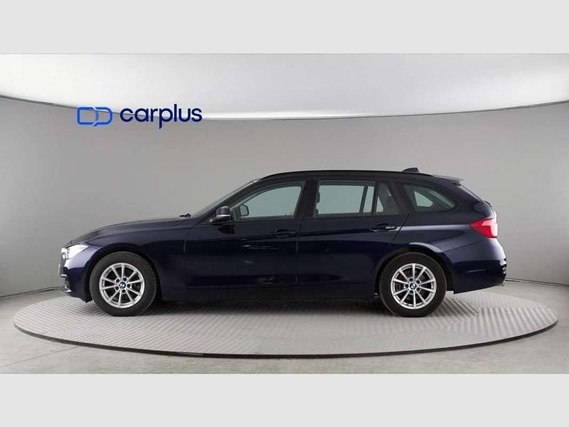 Usado BMW 318 150 CV (110 kW) 2016 Azul Familiar