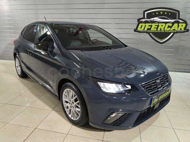 Usado Seat Ibiza FR 115 CV (84 kW) 2025 Gris / plata Utilitario