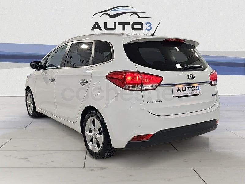 Usado Kia Carens 115 CV (84 kW) 2014 Blanco Monovolumen