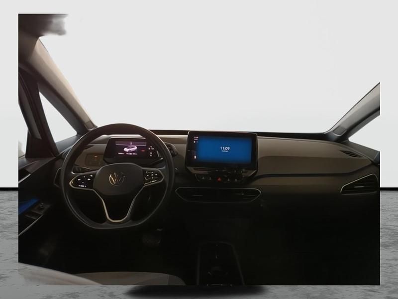 Usado VW ID.3 Pro 106 kW (145 CV) 2023 Blanco glaciar metalizado con techo negro Utilitario