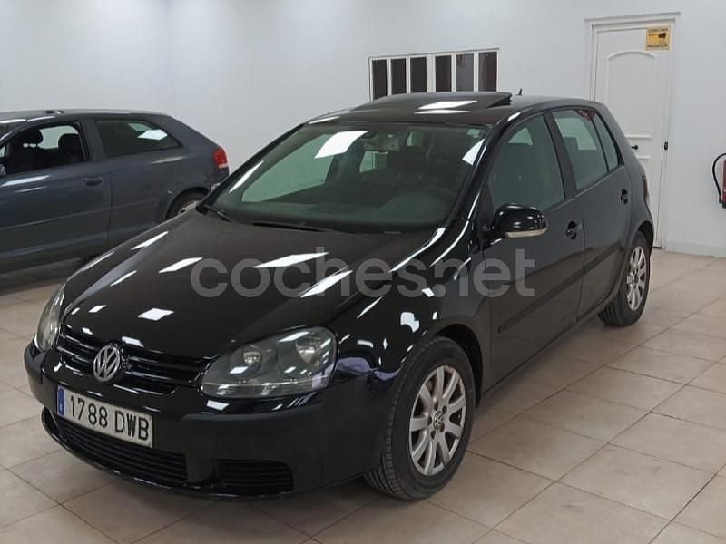 Negro Usado 2005 VW Golf IV Sportline Berlina | 3490 € (Precio justo) - Imagen 1/4