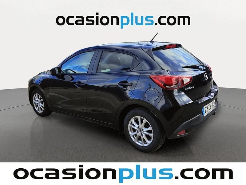 Usado Mazda 2 Style+ 90 CV (66 kW) 2015 Negro Utilitario