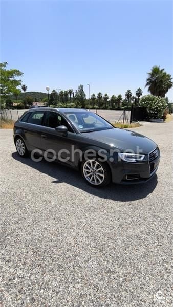Gris / plata Usado 2020 Audi A3 Sportback Design Berlina | 19.995 € (Super precio) - Imagen 1/4
