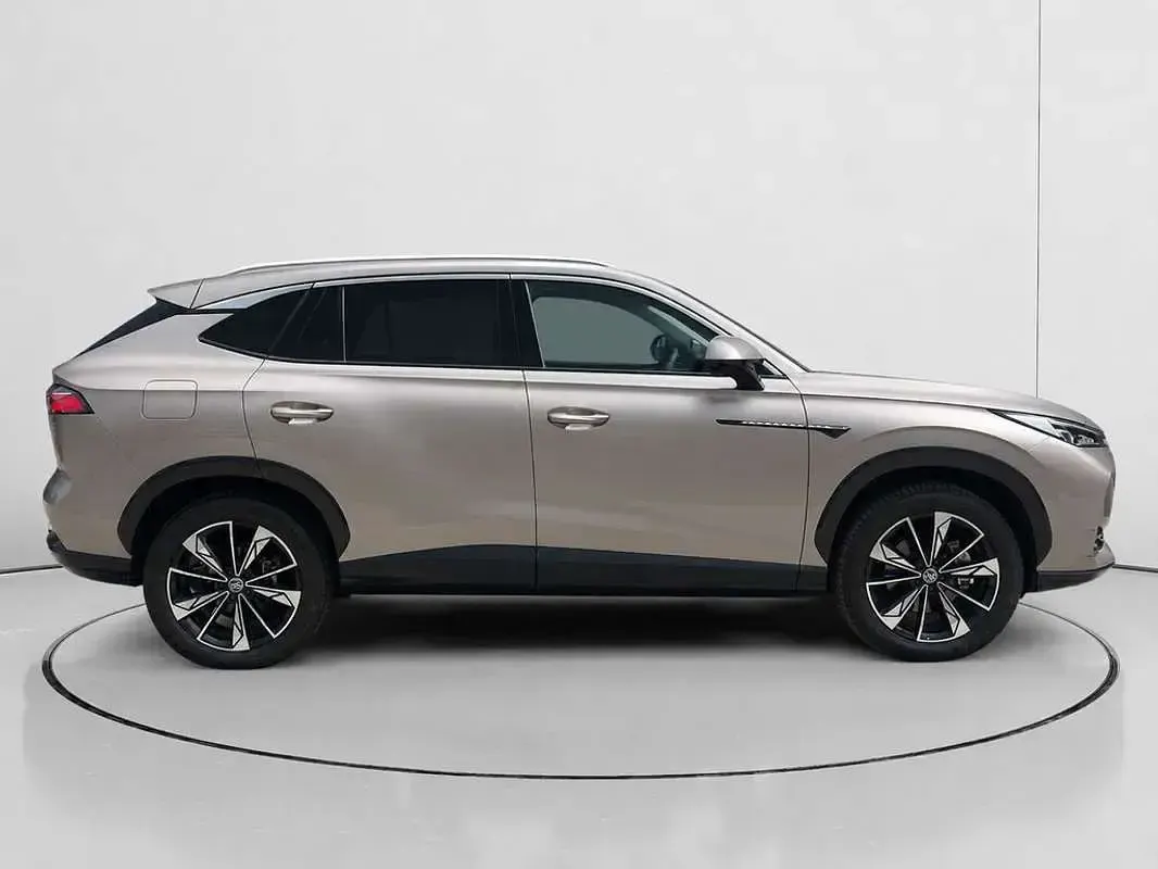Usado MG HS Comfort 162 CV (119 kW) 2025 Gris SUV
