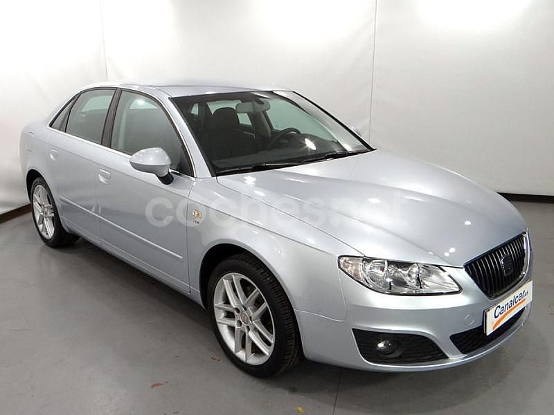 Usado Seat Exeo Style 143 CV (105 kW) 2010 Gris Berlina