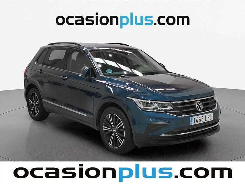 Usado VW Tiguan Life 150 CV (110 kW) 2021 Azul SUV