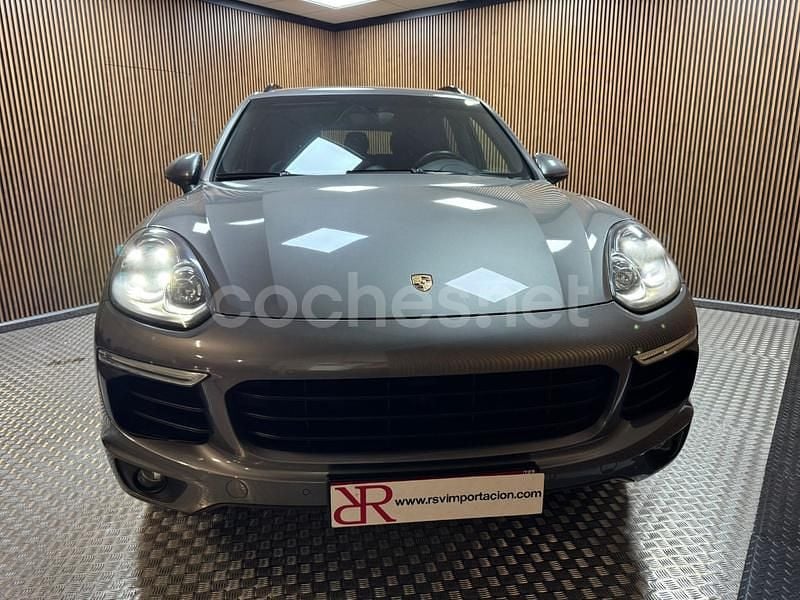 Usado Porsche Cayenne 262 CV (192 kW) 2015 Gris / plata SUV
