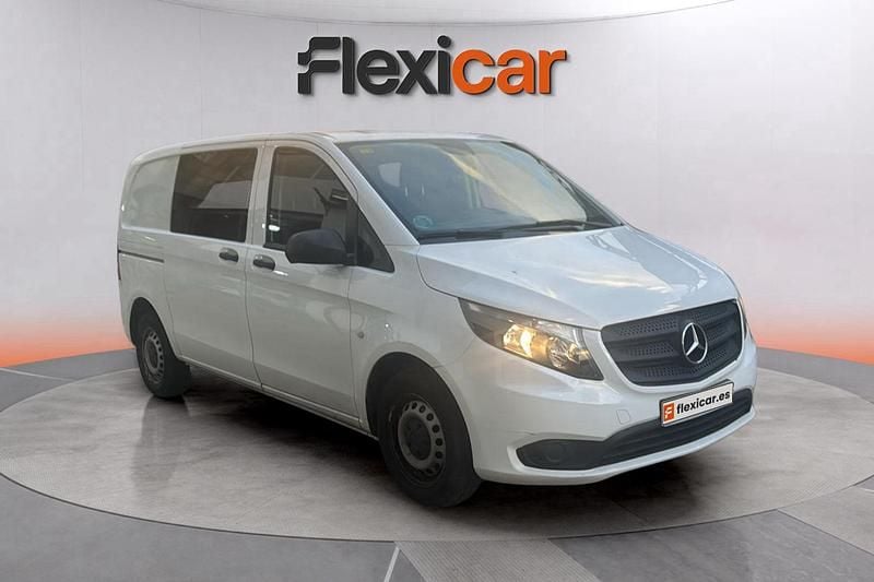 Blanco Usado 2019 Mercedes Vito Van | 23.990 € (Super precio) - Imagen 1/4