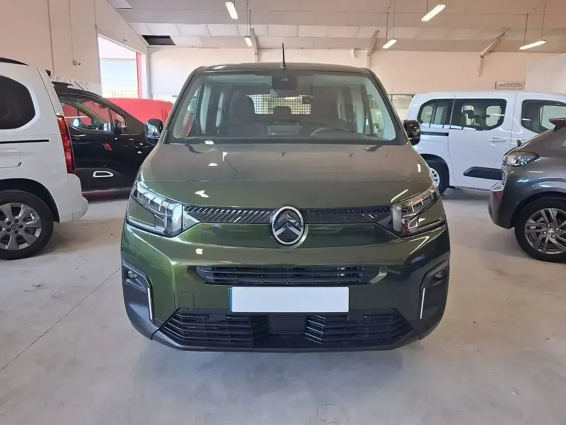 Occasion Citroën Berlingo Feel 102 PK (75 kW) 2024 Grijs MPV