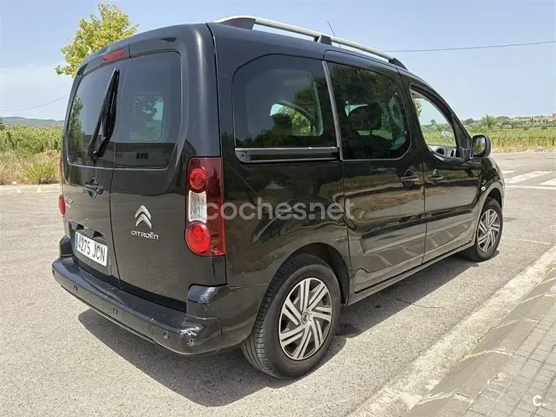 Usado Citroën Berlingo Seduction 92 CV (67 kW) 2015 Negro Monovolumen