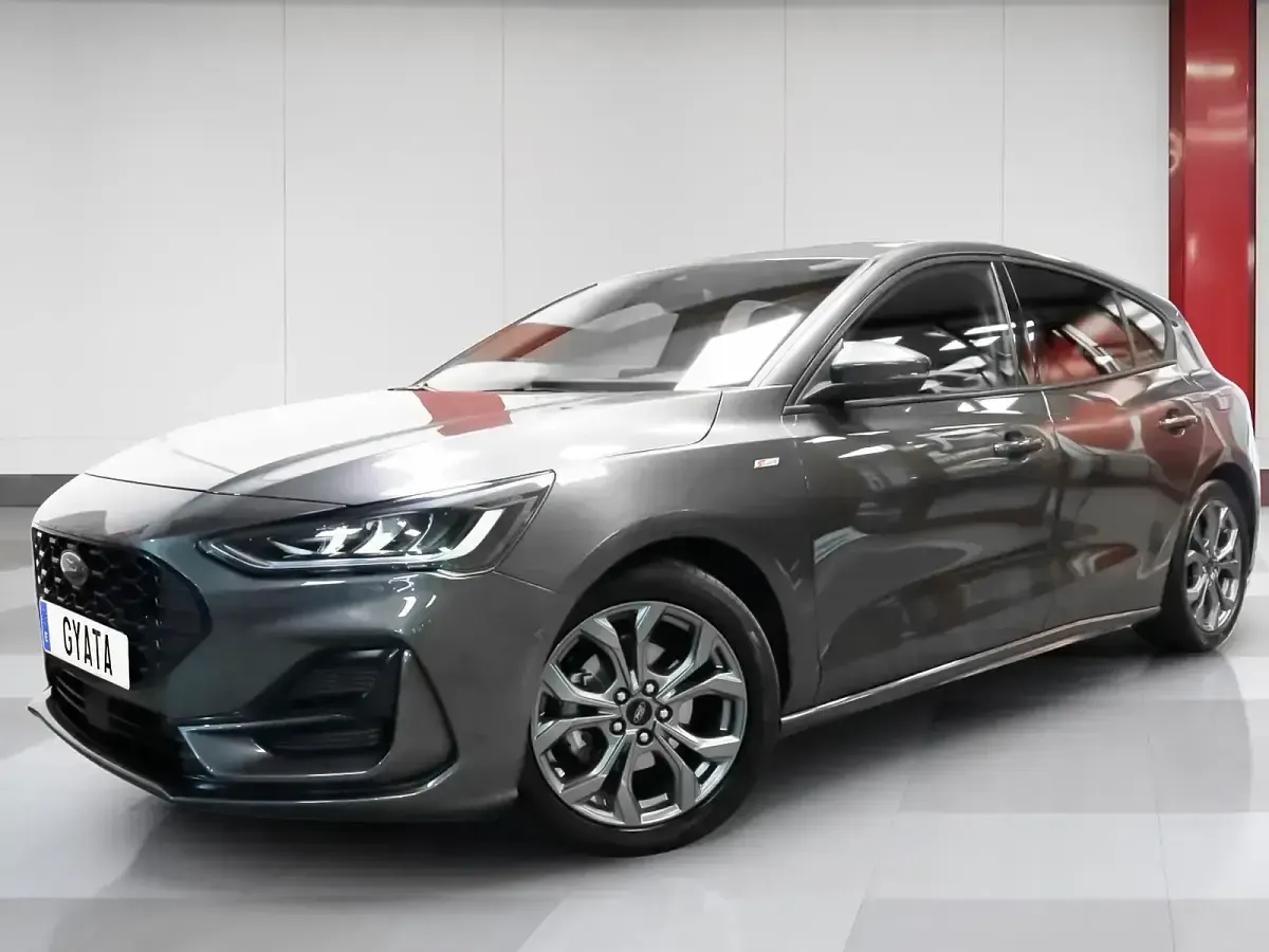 Usado Ford Focus ST-Line 155 CV (114 kW) 2024 Gris