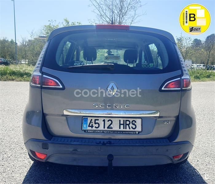 Usado Renault Scénic III Dynamique 130 CV (95 kW) 2013 Gris / plata Monovolumen