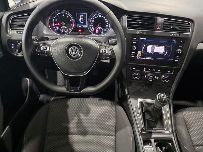 Usado VW Golf VII Business 116 CV (85 kW) 2019 Rojo Utilitario