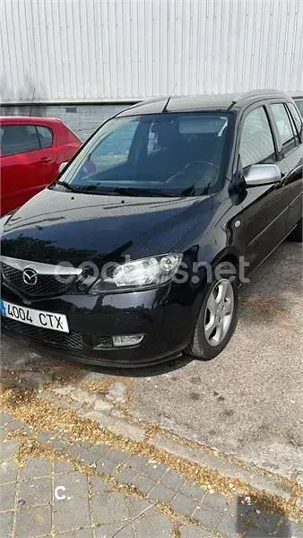 Usado Mazda 2 Sportive 100 CV (73 kW) 2004 Negro Utilitario