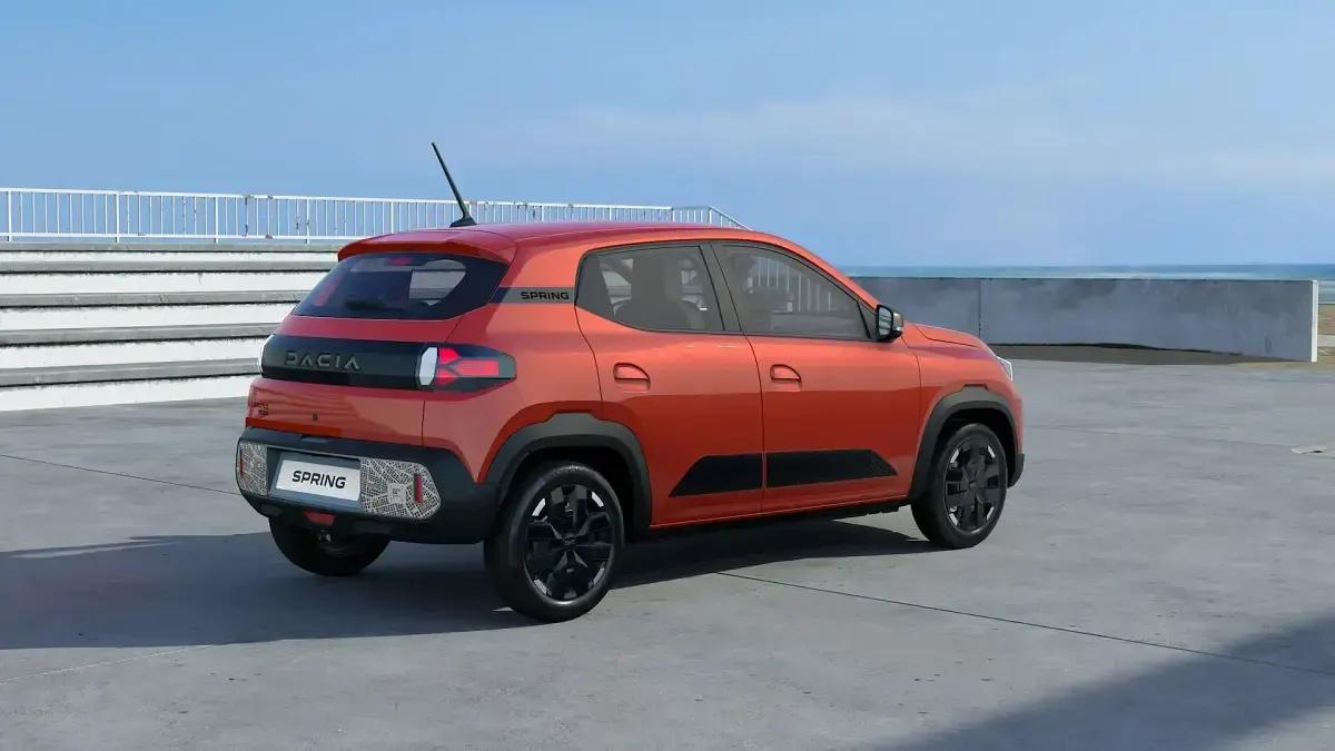 Usado Dacia Spring Extreme 47 kW (65 CV) 2025 Rojo Utilitario