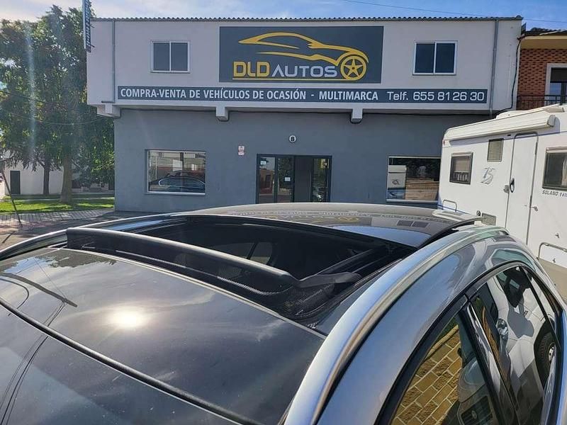 Usado Mercedes GLA200 AMG line 136 CV (100 kW) 2017 Gris SUV