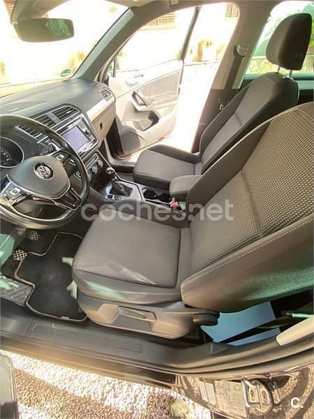Usado VW Tiguan Edition 125 CV (91 kW) 2018 Negro SUV
