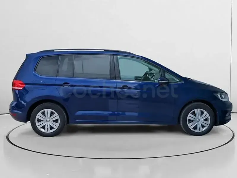 Usado VW Touran Edition 115 CV (84 kW) 2019 Azul Monovolumen