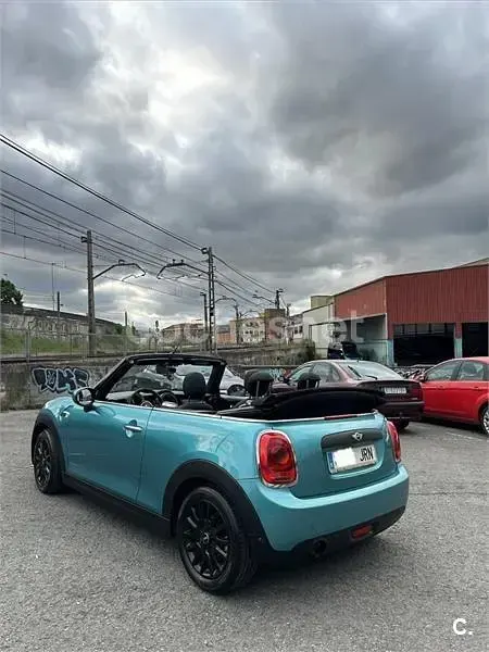 Usado Mini One Cabriolet 122 CV (89 kW) 2016 Azul Descapotable