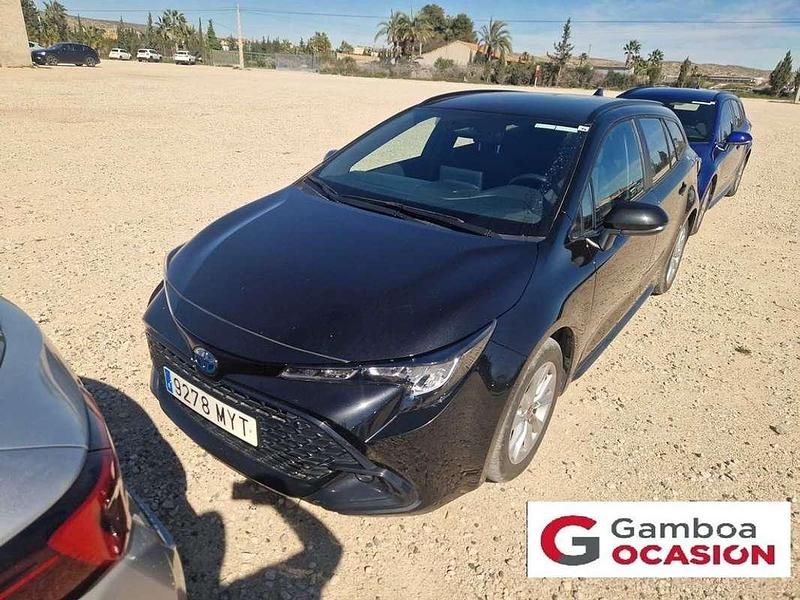 Usado Toyota Corolla Active 140 CV (102 kW) 2025 Negro Familiar