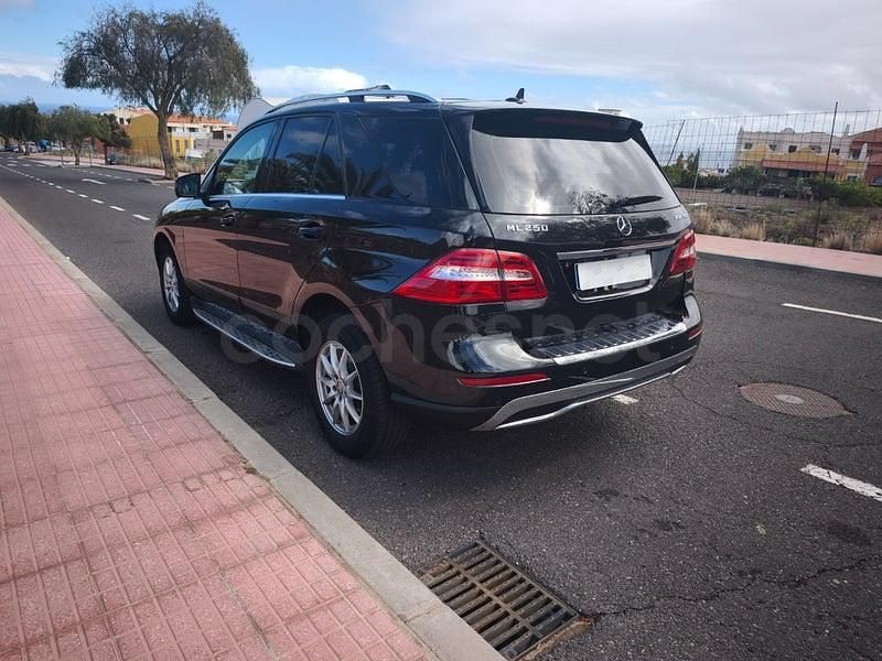 Usado Mercedes ML250 204 CV (150 kW) 2014 Negro SUV