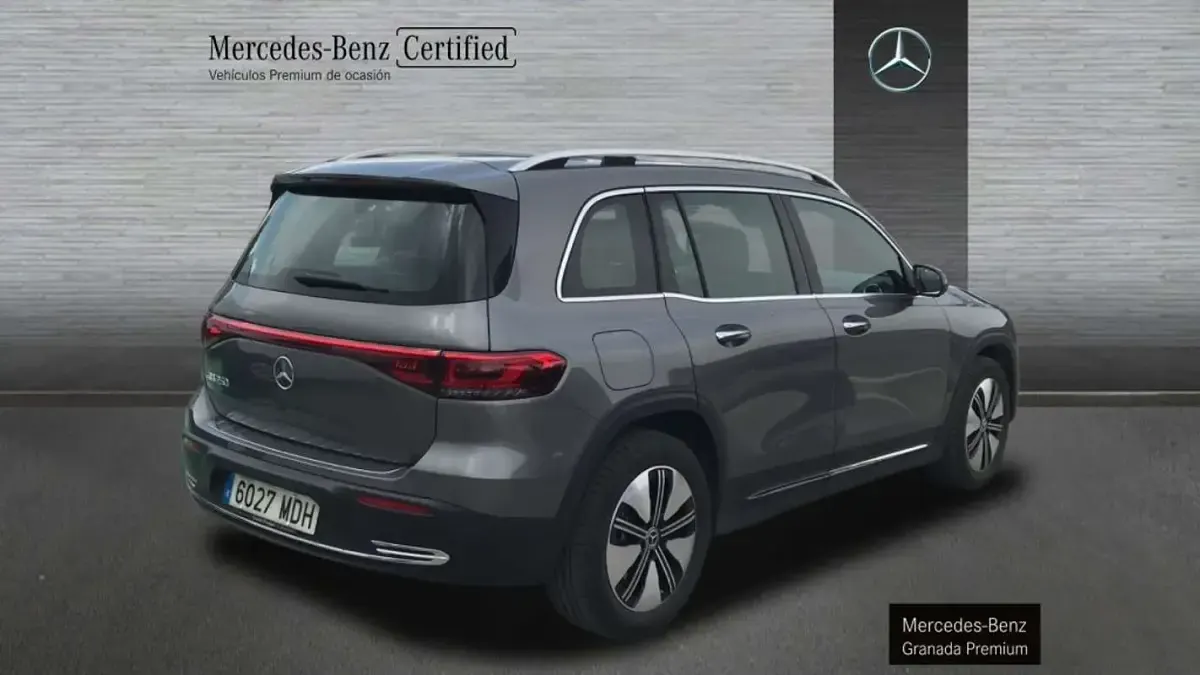 Usado Mercedes EQB250 139 kW (190 CV) 2023 Gris SUV