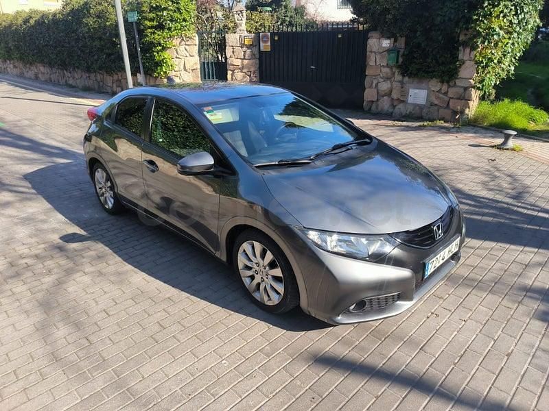 Usado Honda Civic Sport 140 CV (102 kW) 2012 Gris / plata Berlina