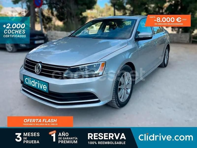 Gris / plata Usado 2014 VW Jetta Sport Berlina | 8890 € - Imagen 1/3