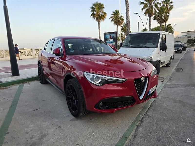 Rojo Usado 2019 Alfa Romeo Stelvio Executive SUV | 18.900 € (Super precio) - Imagen 1/4