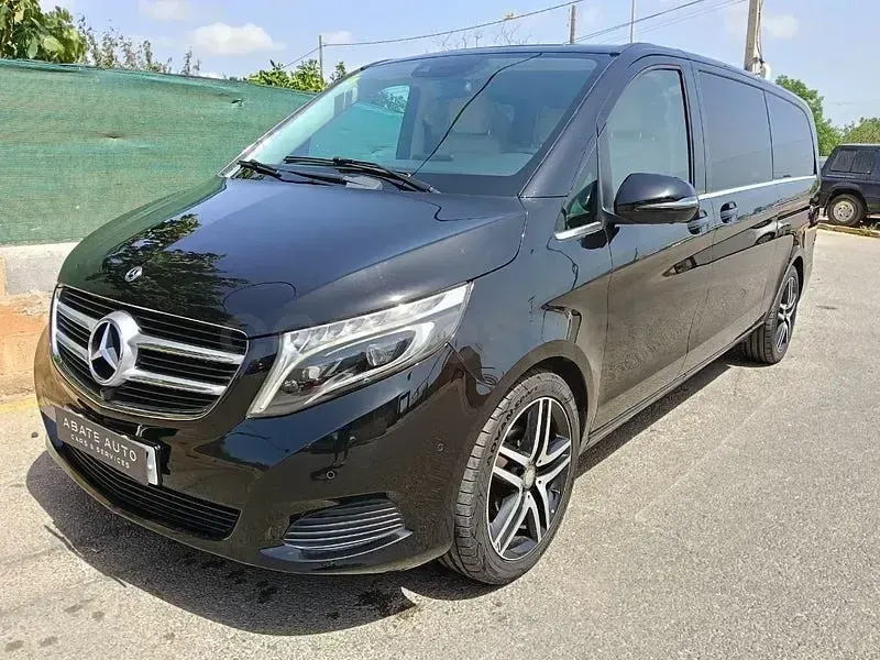 Usado Mercedes V200 Avantgarde 136 CV (100 kW) 2019 Negro Monovolumen