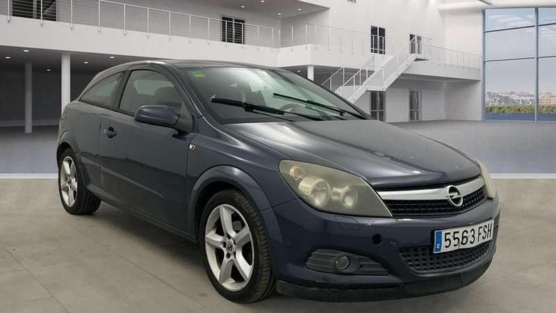 Usado Opel Astra GTC Cosmo 99 CV (72 kW) 2006 Azul Utilitario
