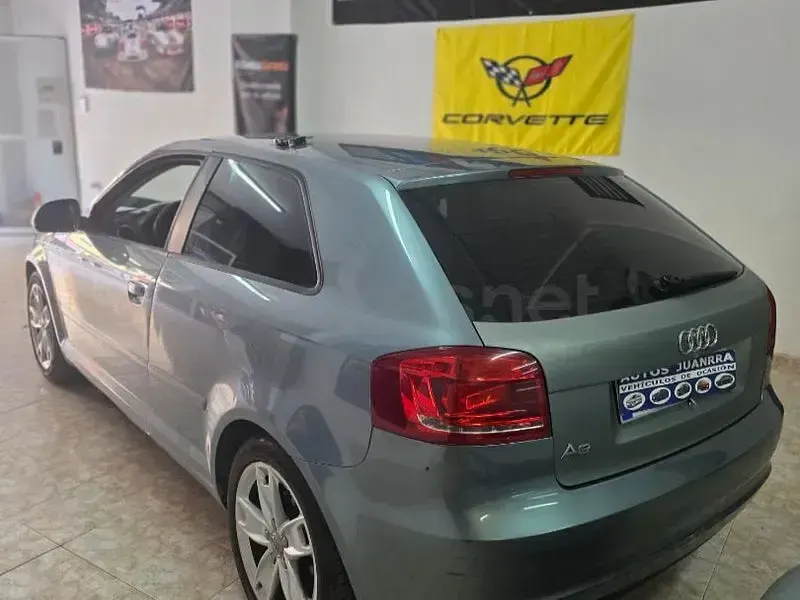 Usado Audi A3 Ambition 125 CV (91 kW) 2010 Gris / plata Utilitario