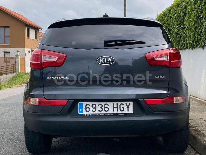 Usado Kia Sportage 115 CV (84 kW) 2011 Gris / plata SUV