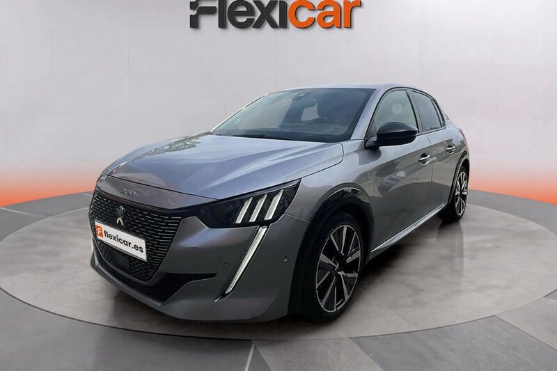 Usado Peugeot 208 Active 102 CV (75 kW) 2020 Gris Utilitario