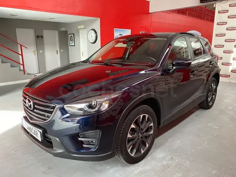 Käytetty Mazda CX-5 Luxury 150 HP (110 kW) 2016 Sininen Katumaasturi