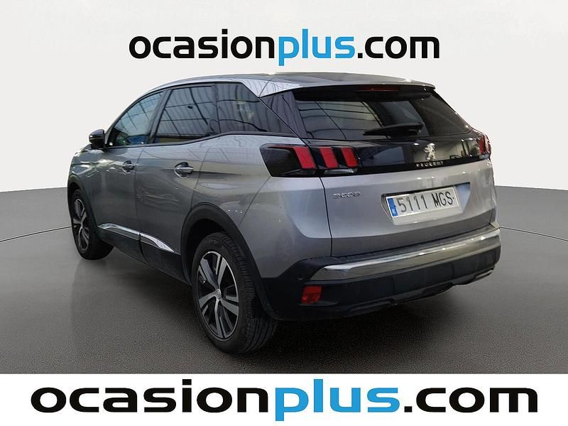 Usado Peugeot 3008 Allure 130 CV (95 kW) 2023 Gris SUV