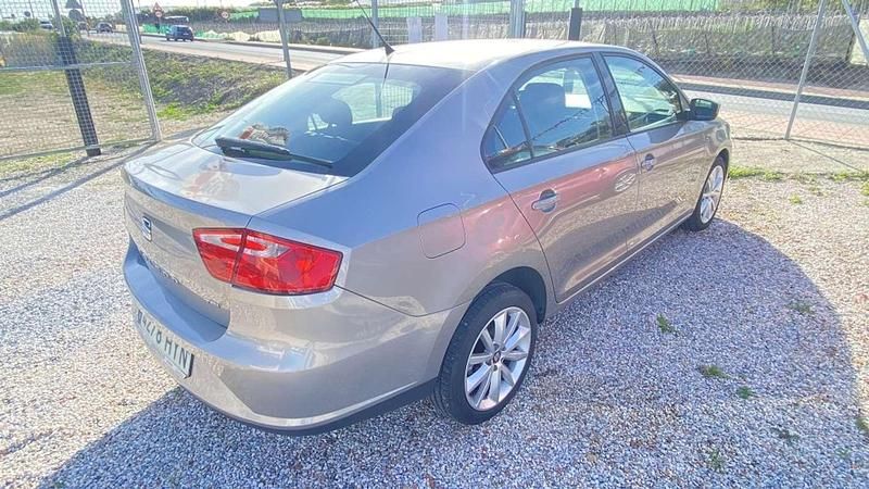Usado Seat Toledo Reference 86 CV (63 kW) 2014 Negro Utilitario