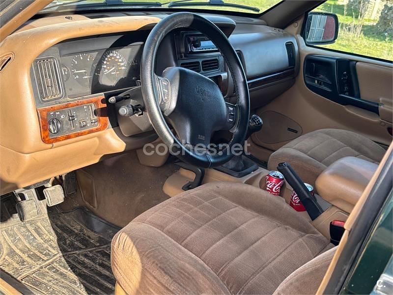 Usado Jeep Grand Cherokee Laredo 115 CV (84 kW) 1998 Verde SUV