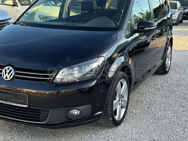 Usado VW Touran Advance 140 CV (102 kW) 2015 Negro Monovolumen