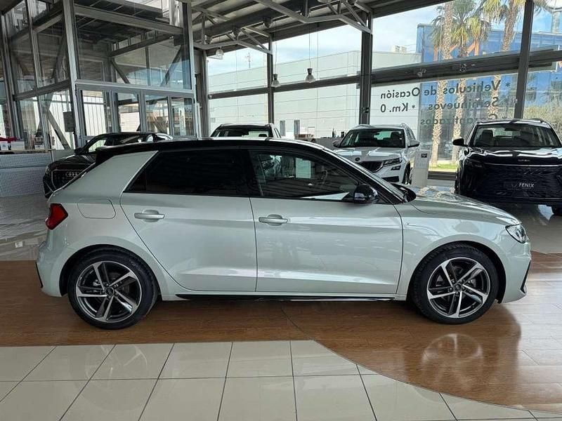 Usado Audi A1 Sportback 116 CV (85 kW) 2025 Plateado Utilitario