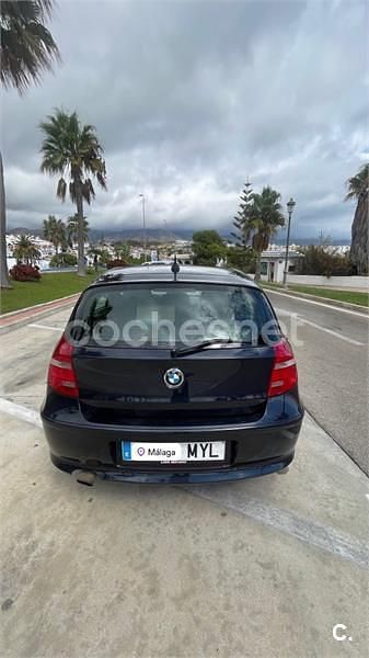 Azul Usado 2009 BMW 118 Utilitario | 5200 € (Buen precio) - Imagen 1/2