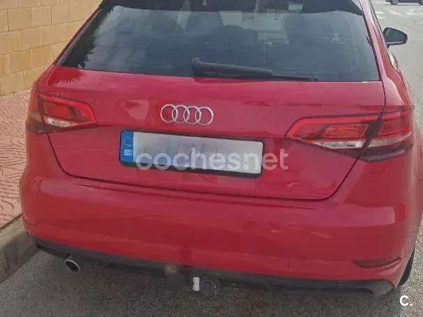 Usado Audi A3 Sport 110 CV (80 kW) 2017 Rojo Berlina