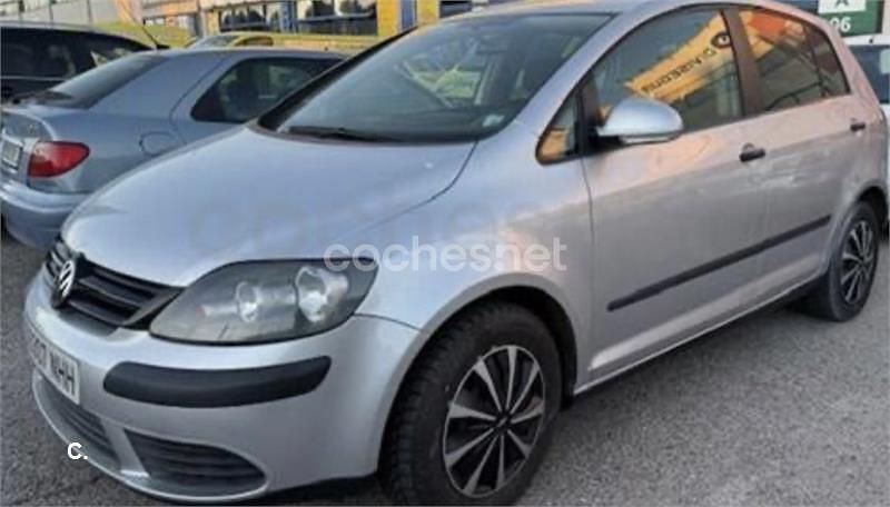 Usado VW Golf Plus Cross Highline 140 CV (102 kW) 2006 Gris / plata Monovolumen