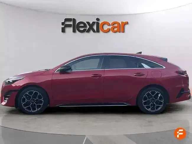 Usado Kia ProCeed GT-Line 120 CV (88 kW) 2022 Rojo Utilitario