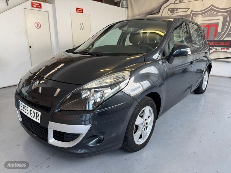 Varios colores Usado 2010 Renault Scénic III Dynamique Monovolumen | 6900 € - Imagen 1/4