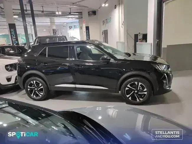 Usado Peugeot 2008 GT 130 CV (95 kW) 2023 Negro SUV