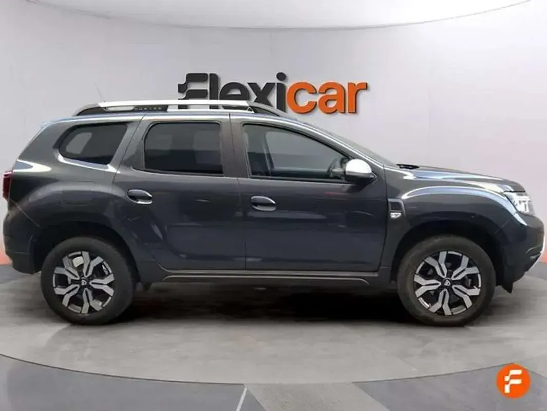 Usado Dacia Duster Prestige 101 CV (74 kW) 2021 Gris SUV