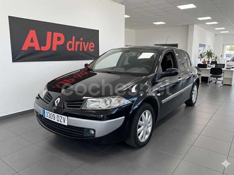 Negro Usado 2006 Renault Mégane II Privilege Berlina | 3900 € (Precio justo) - Imagen 1/4